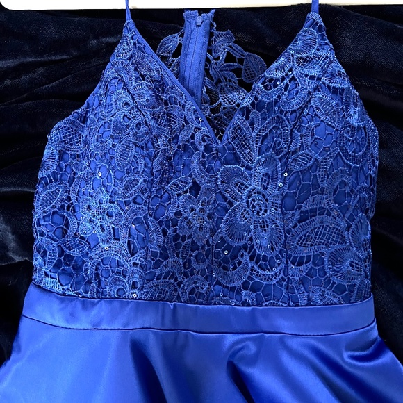 Beautiful Blue Fit & Flare Dress - Picture 4 of 5